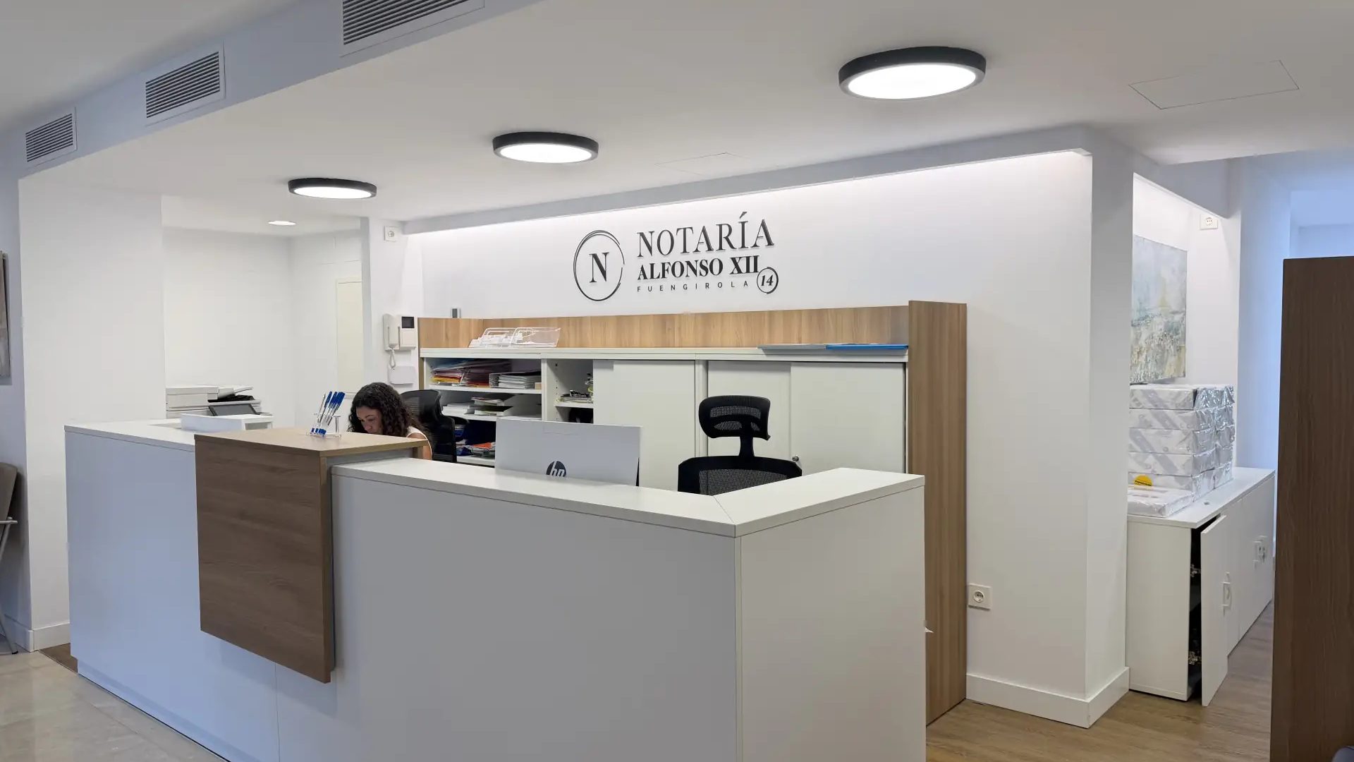 Oficina notarial moderna en Fuengirola